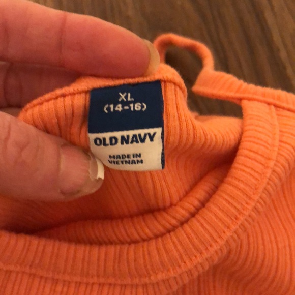 Bundle of 5 girls tanks, most XL incl volcom, Abercrombie, old navy - Picture 16 of 17